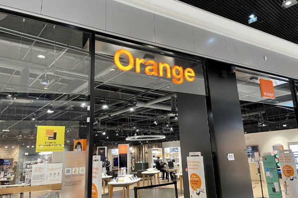 boutique orange