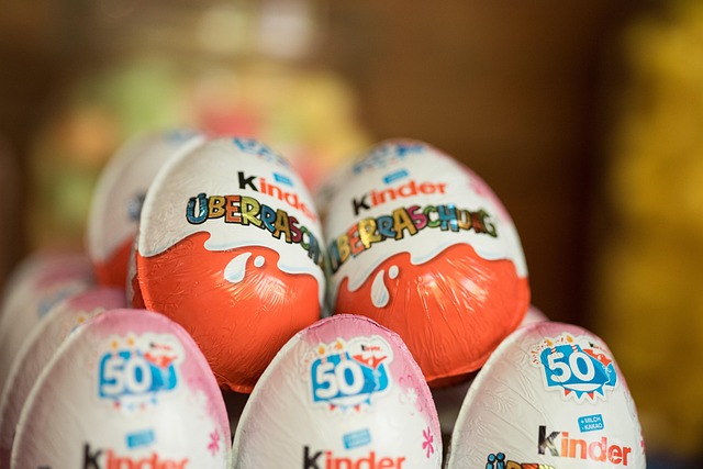surprise egg 3696514 640